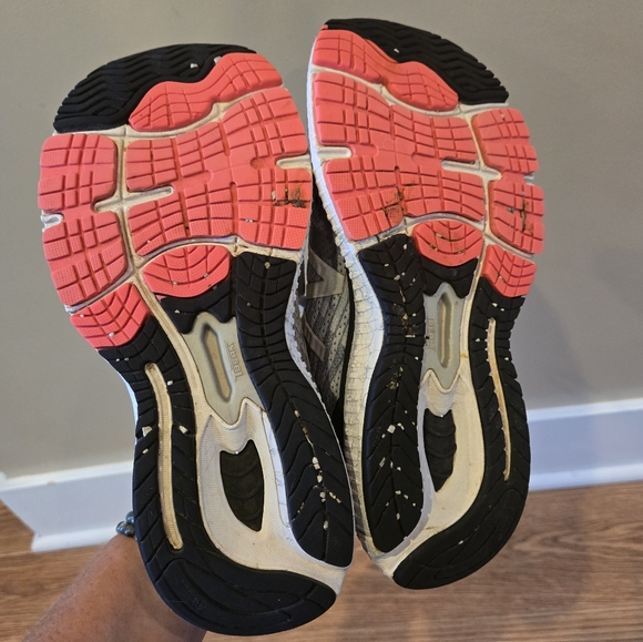 New Balance 860 v9 Running Shoes - Picture 8 of 8